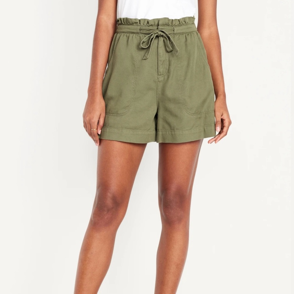 Extra high waisted utility shorts